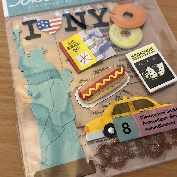 SALE⚡️3-Dimensional NYC Scrapbooking Stickers - Picture 3 of 3